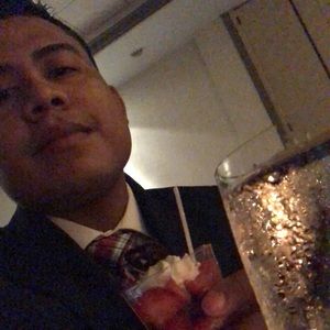 Meet your Posher, Darwin enrique